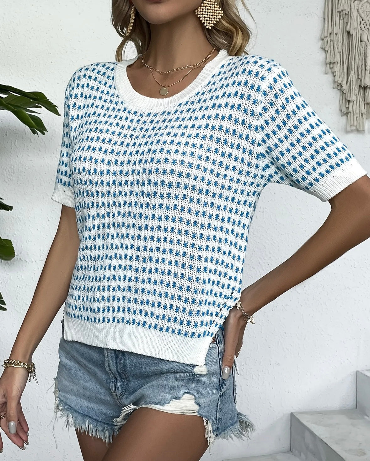 Directional Round Neck Knitted Top