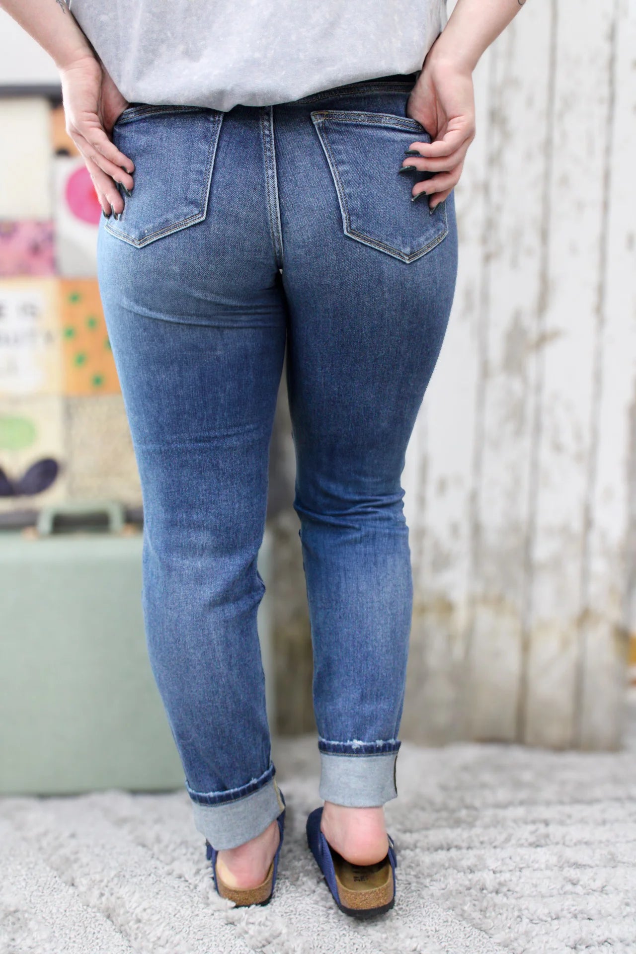 Judy Blue Mid Rise Vintage Wash Boyfriend Cut Jeans