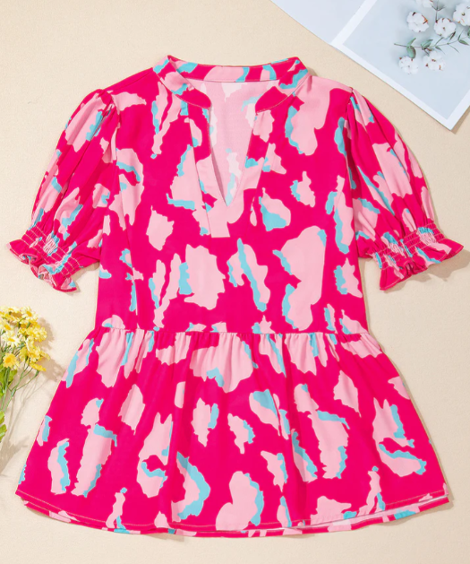 Curvy Rose Abstract Print Smocked Puff Sleeve V-Neck Blouse