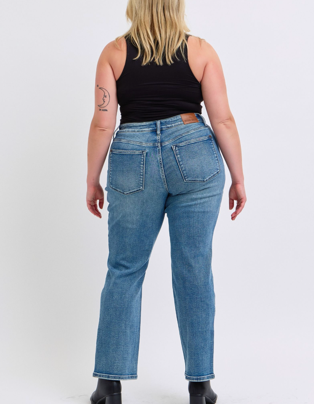 Judy Blue Cameron Mid Rise Dad Curvy Jeans